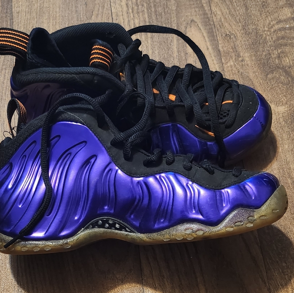 Nike Purple Foamposite Size 7. Available in other colors